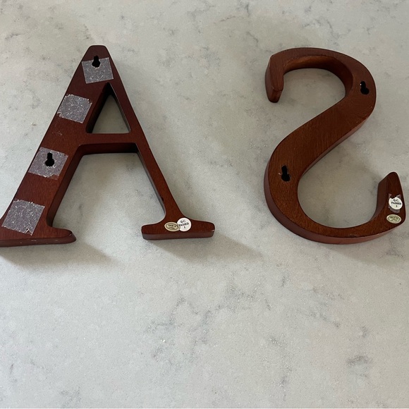 Pottery Barn Kids Mahogany Finish Wooden Letters              T-H-O-M-A-S - Picture 8 of 12
